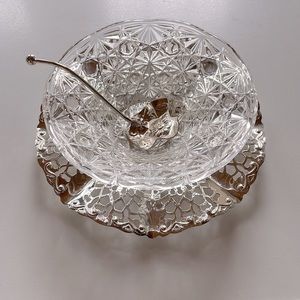 VTG Queen Anne Serving Dish With Silver Tray